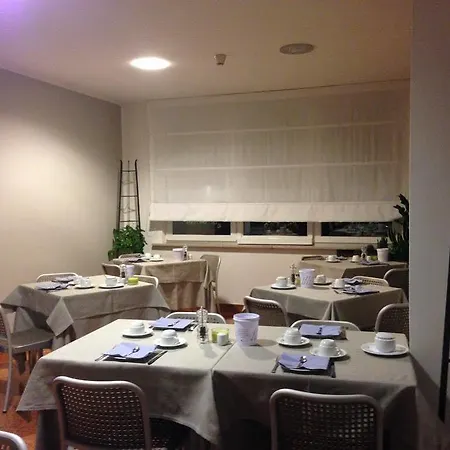 Al Caval Hotel Torri Del Benaco